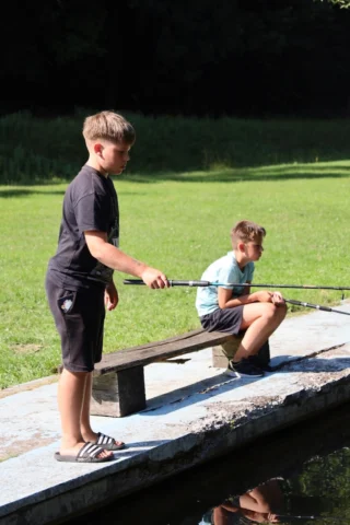 deti v letnom tábore Fantázia – 2. fantastický turnus 2026, 4. deň, Kluby popoludní – fotka 32 z 82