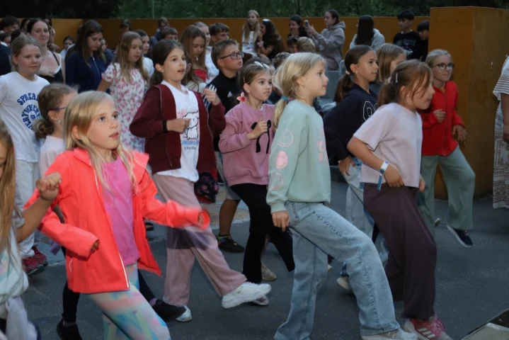deti v letnom tábore Fantázia – 2. fantastický turnus 2026, 4. deň, Fantázia má talent – fotka 76 z 78