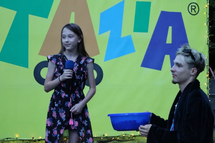 deti v letnom tábore Fantázia – 2. fantastický turnus 2026, 4. deň, Fantázia má talent – fotka 35 z 78