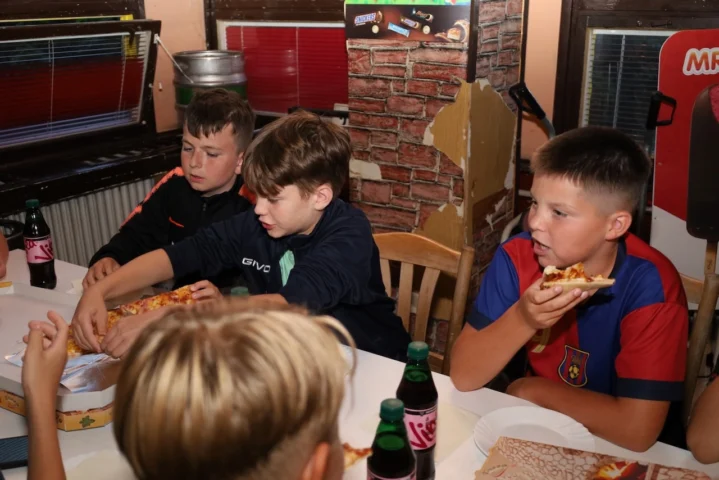 deti v letnom tábore Fantázia – 2. fantastický turnus 2026, 4. deň, Pizza party – fotka 3 z 11