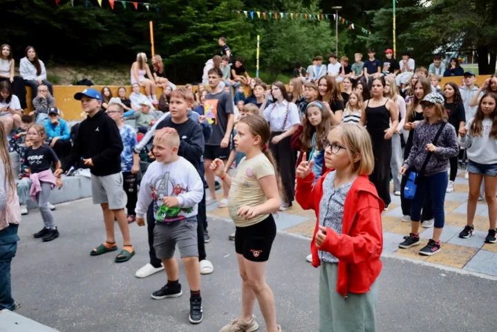 deti v letnom tábore Fantázia – 2. fantastický turnus 2026, 6. deň, Gala – fotka 55 z 84
