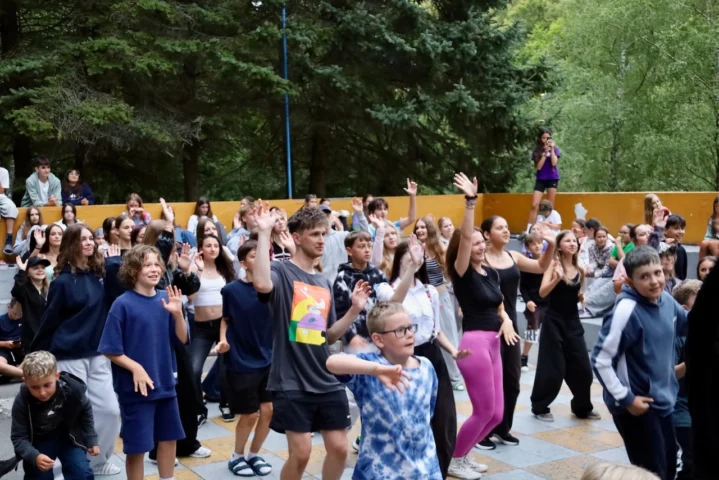 deti v letnom tábore Fantázia – 2. fantastický turnus 2026, 6. deň, Gala – fotka 51 z 84