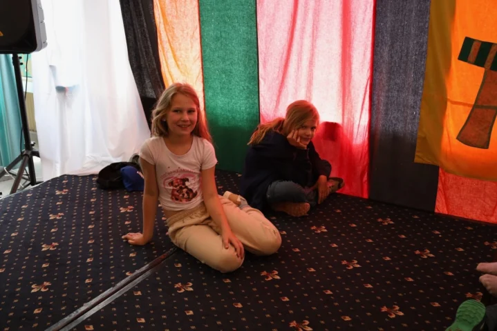 deti v letnom tábore Fantázia – 2. fantastický turnus 2026, 6. deň, Fantastické kluby dopoludnia – fotka 77 z 83