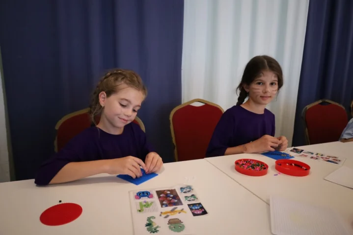 deti v letnom tábore Fantázia – 2. fantastický turnus 2026, 2. deň, Fantastické kluby popoludní – fotka 77 z 93
