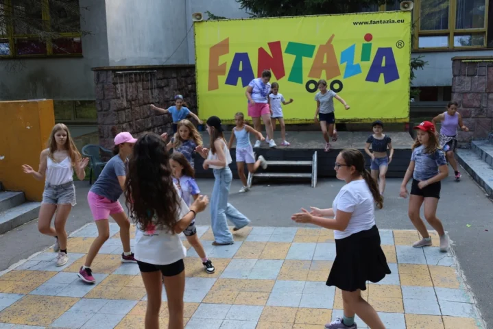 deti v letnom tábore Fantázia – 2. fantastický turnus 2026, 7. deň, Príprava na festival – fotka 27 z 46