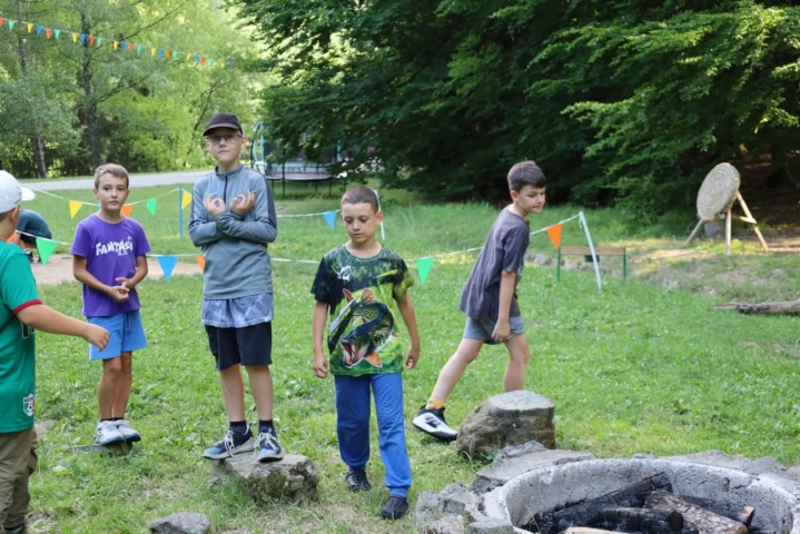 deti v letnom tábore Fantázia – 2. fantastický turnus 2026, 7. deň, Príprava na festival – fotka 46 z 46