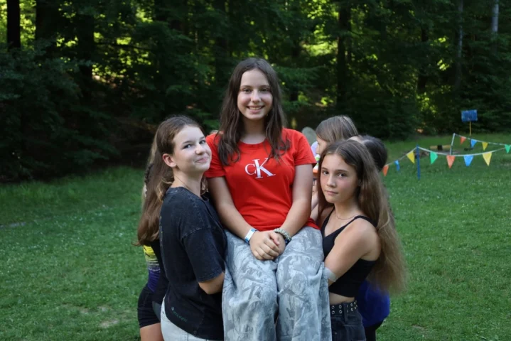 deti v letnom tábore Fantázia – 2. fantastický turnus 2026, 7. deň, Príprava na festival – fotka 25 z 46