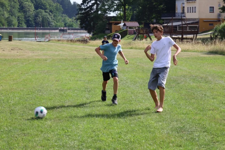 deti v letnom tábore Fantázia – 2. fantastický turnus 2026, 5. deň, Fantastické kluby popoludní – fotka 14 z 72