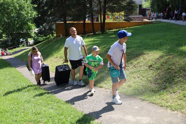 deti v letnom tábore Fantázia – 2. fantastický turnus 2026, 1. deň, Príchod – fotka 91 z 118