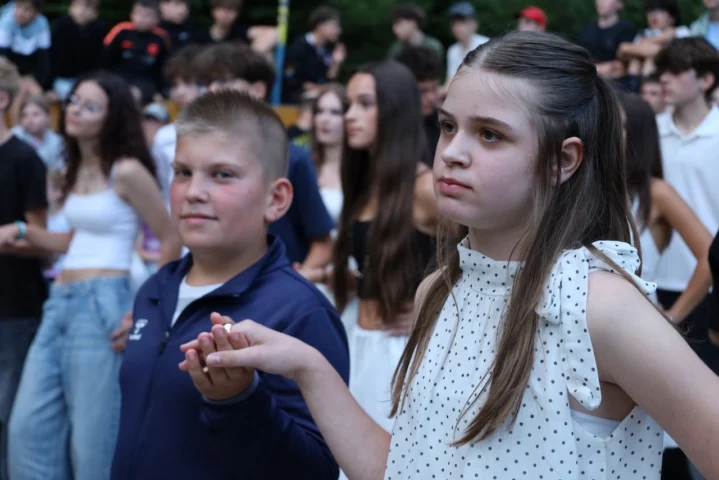 deti v letnom tábore Fantázia – 2. fantastický turnus 2026, 3. deň, Let's dance – fotka 25 z 103