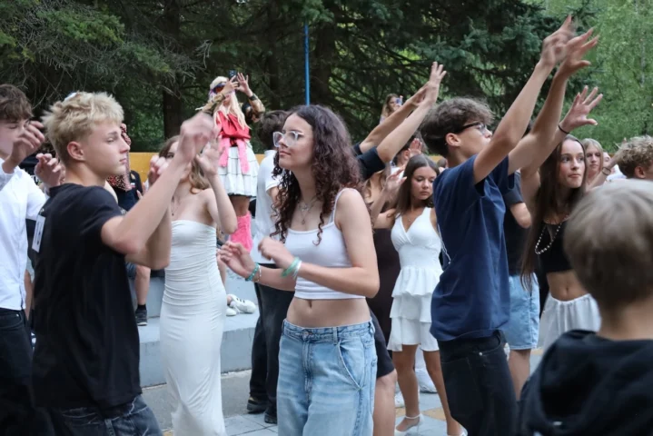 deti v letnom tábore Fantázia – 2. fantastický turnus 2026, 3. deň, Let's dance – fotka 75 z 103