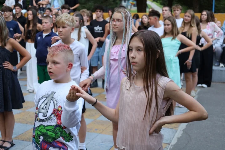 deti v letnom tábore Fantázia – 2. fantastický turnus 2026, 3. deň, Let's dance – fotka 22 z 103