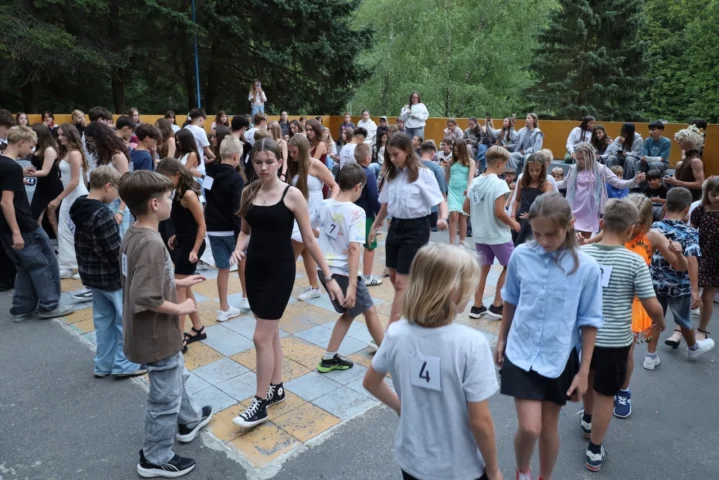 deti v letnom tábore Fantázia – 2. fantastický turnus 2026, 3. deň, Let's dance – fotka 71 z 103