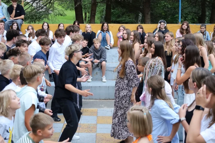 deti v letnom tábore Fantázia – 2. fantastický turnus 2026, 3. deň, Let's dance – fotka 13 z 103