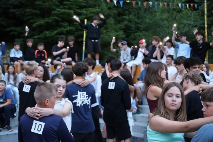 deti v letnom tábore Fantázia – 2. fantastický turnus 2026, 3. deň, Let's dance – fotka 85 z 103