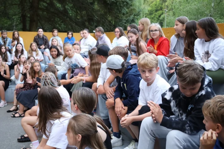 deti v letnom tábore Fantázia – 2. fantastický turnus 2026, 3. deň, Let's dance – fotka 57 z 103