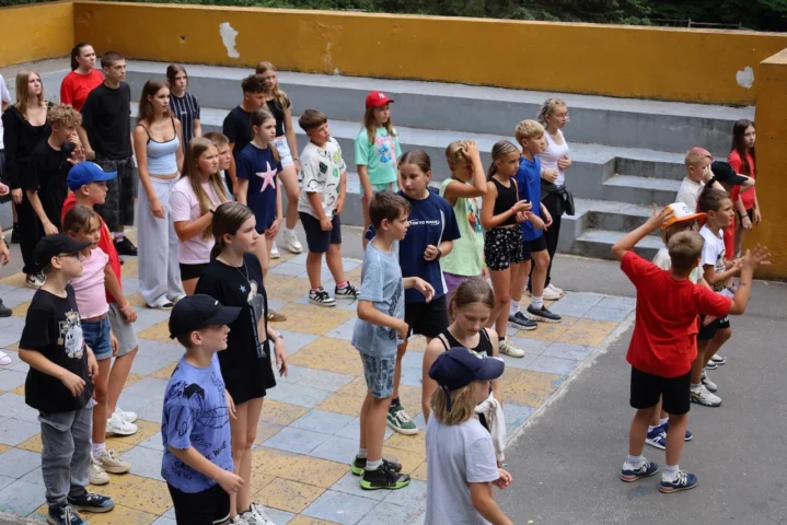 deti v letnom tábore Fantázia – 2. fantastický turnus 2026, 3. deň, Fantastické kluby popoludní – fotka 43 z 65