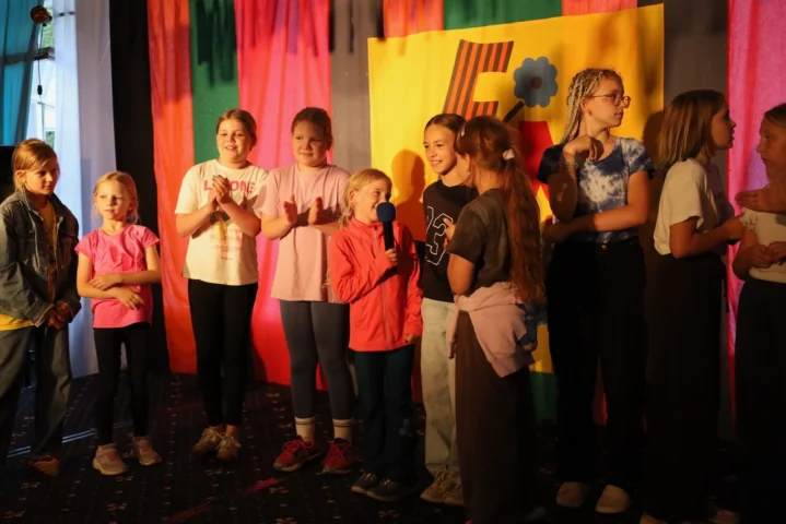 deti v letnom tábore Fantázia – 2. fantastický turnus 2026, 9. deň, Rozlúčka – fotka 13 z 121