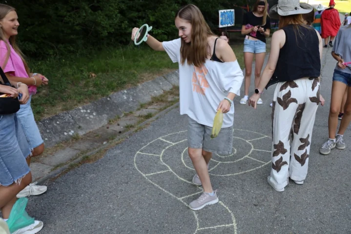 deti v letnom tábore Fantázia – 2. fantastický turnus 2026, 9. deň, Fantastický jarmok – fotka 62 z 160