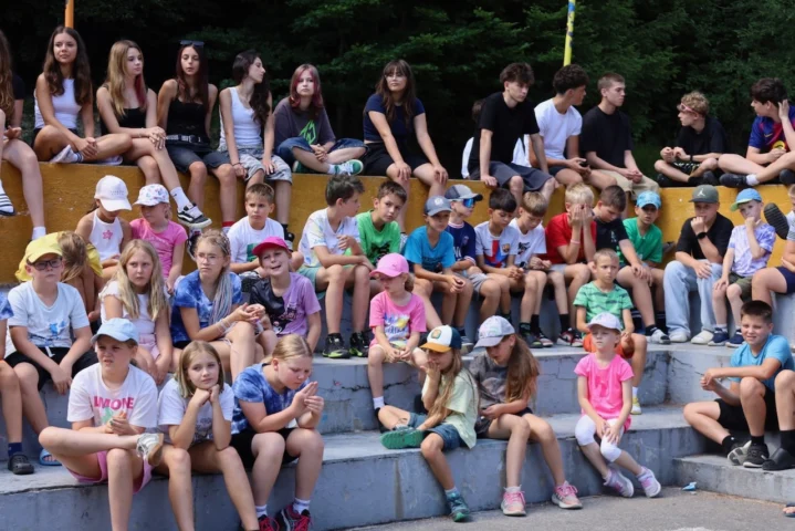 deti v letnom tábore Fantázia – 2. fantastický turnus 2026, 9. deň, Fantastický jarmok – fotka 3 z 160