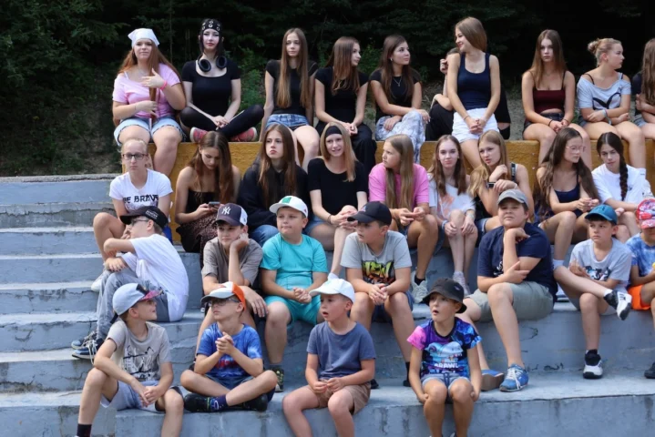 deti v letnom tábore Fantázia – 2. fantastický turnus 2026, 9. deň, Fantastický jarmok – fotka 1 z 160