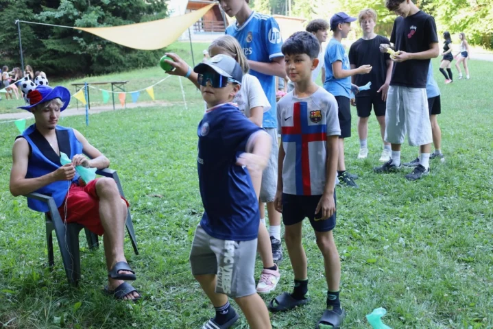 deti v letnom tábore Fantázia – 2. fantastický turnus 2026, 9. deň, Fantastický jarmok – fotka 72 z 160