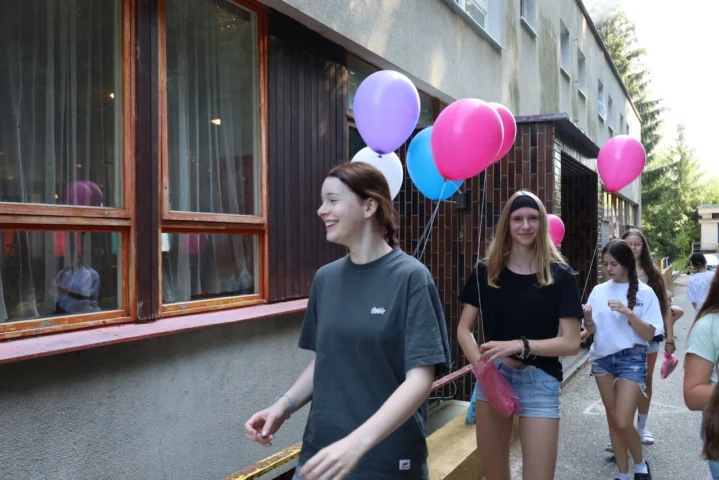 deti v letnom tábore Fantázia – 2. fantastický turnus 2026, 9. deň, Fantastický jarmok – fotka 96 z 160