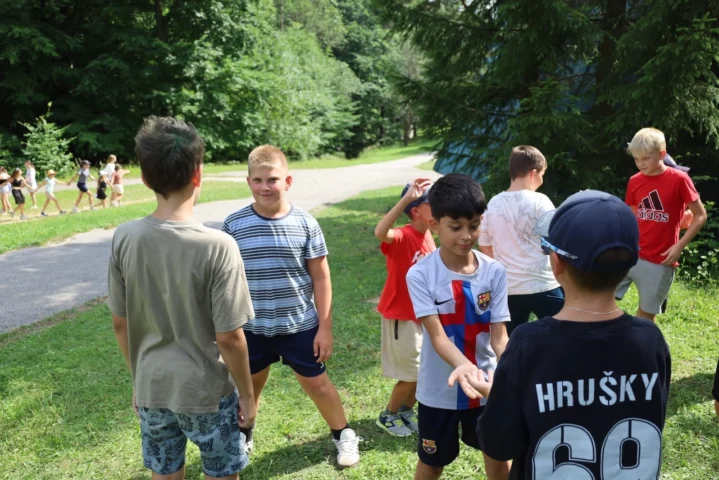 deti v letnom tábore Fantázia – 2. fantastický turnus 2026, 8. deň, Začarovaná krajina – fotka 54 z 111
