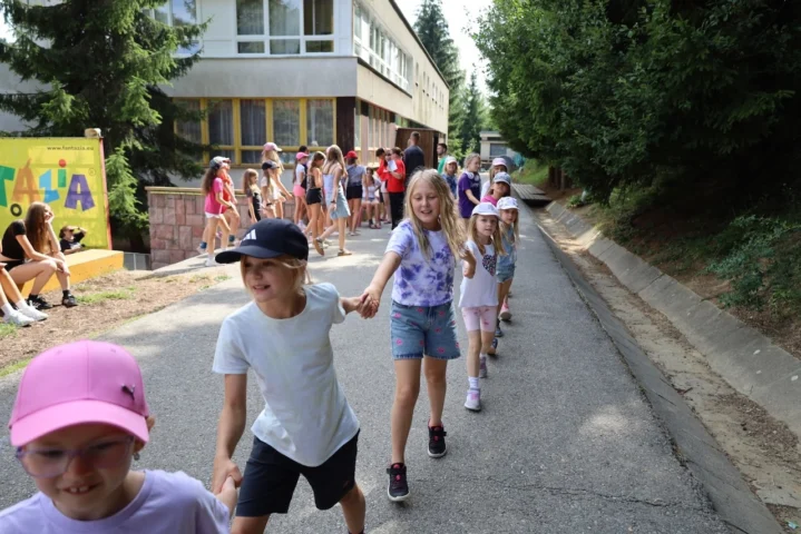deti v letnom tábore Fantázia – 2. fantastický turnus 2026, 8. deň, Začarovaná krajina – fotka 3 z 111