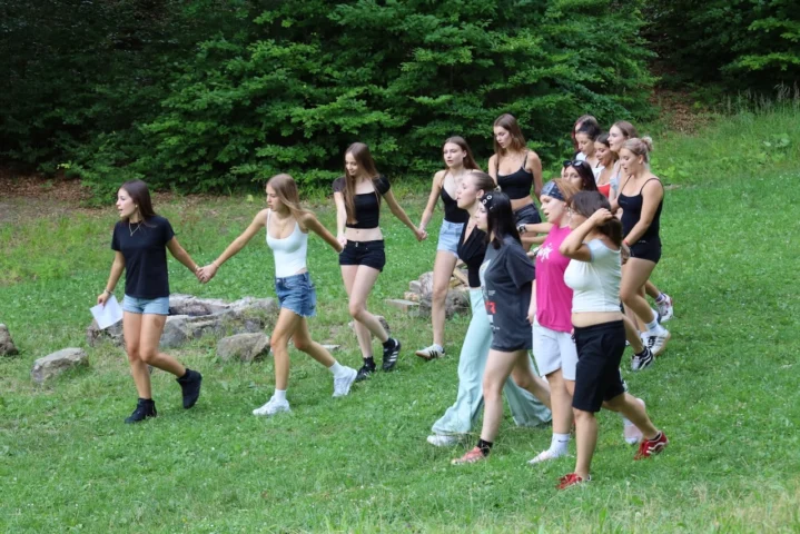 deti v letnom tábore Fantázia – 2. fantastický turnus 2026, 8. deň, Začarovaná krajina – fotka 70 z 111