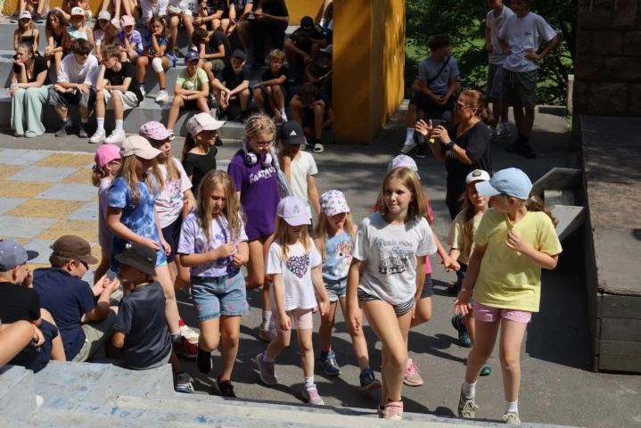 deti v letnom tábore Fantázia – 2. fantastický turnus 2026, 8. deň, Začarovaná krajina – fotka 2 z 111