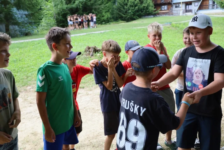 deti v letnom tábore Fantázia – 2. fantastický turnus 2026, 8. deň, Začarovaná krajina – fotka 50 z 111