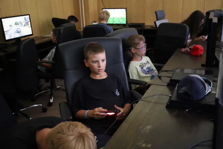 deti v letnom tábore Fantázia – 2. fantastický turnus 2026, 8. deň, Fantastické kluby popoludní – fotka 33 z 65