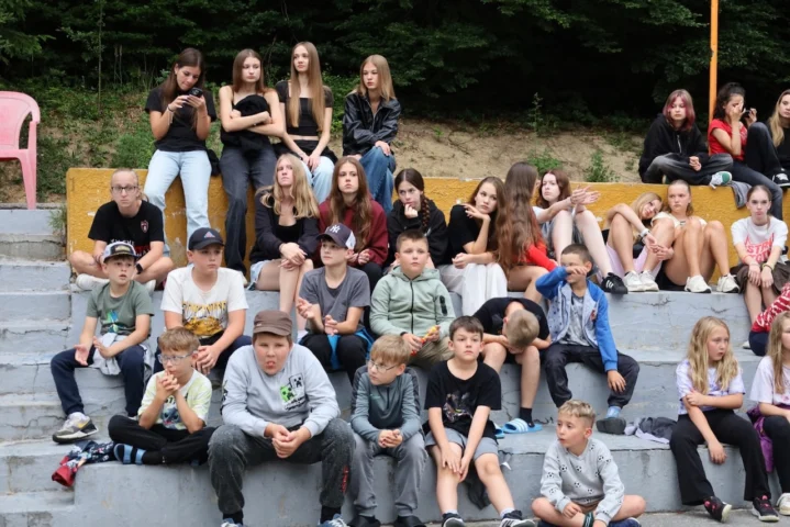 deti v letnom tábore Fantázia – 2. fantastický turnus 2026, 8. deň, Chlapec a dievča Fantázie – fotka 1 z 123