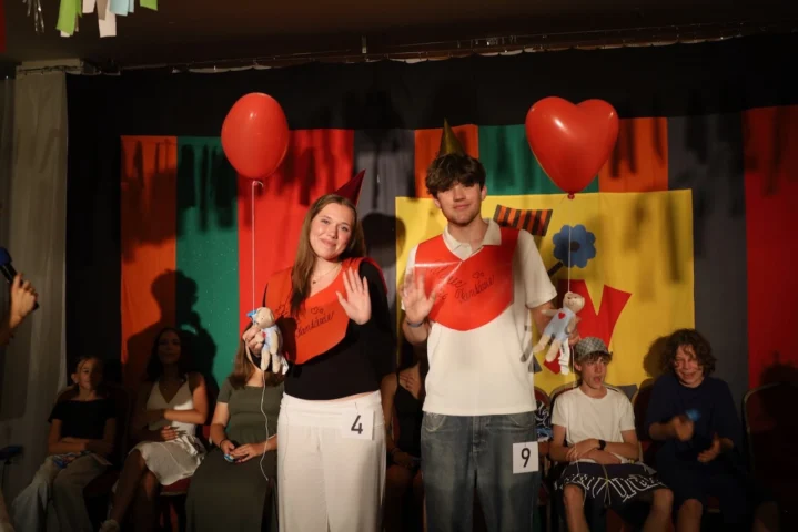 deti v letnom tábore Fantázia – 2. fantastický turnus 2026, 8. deň, Chlapec a dievča Fantázie – fotka 120 z 123